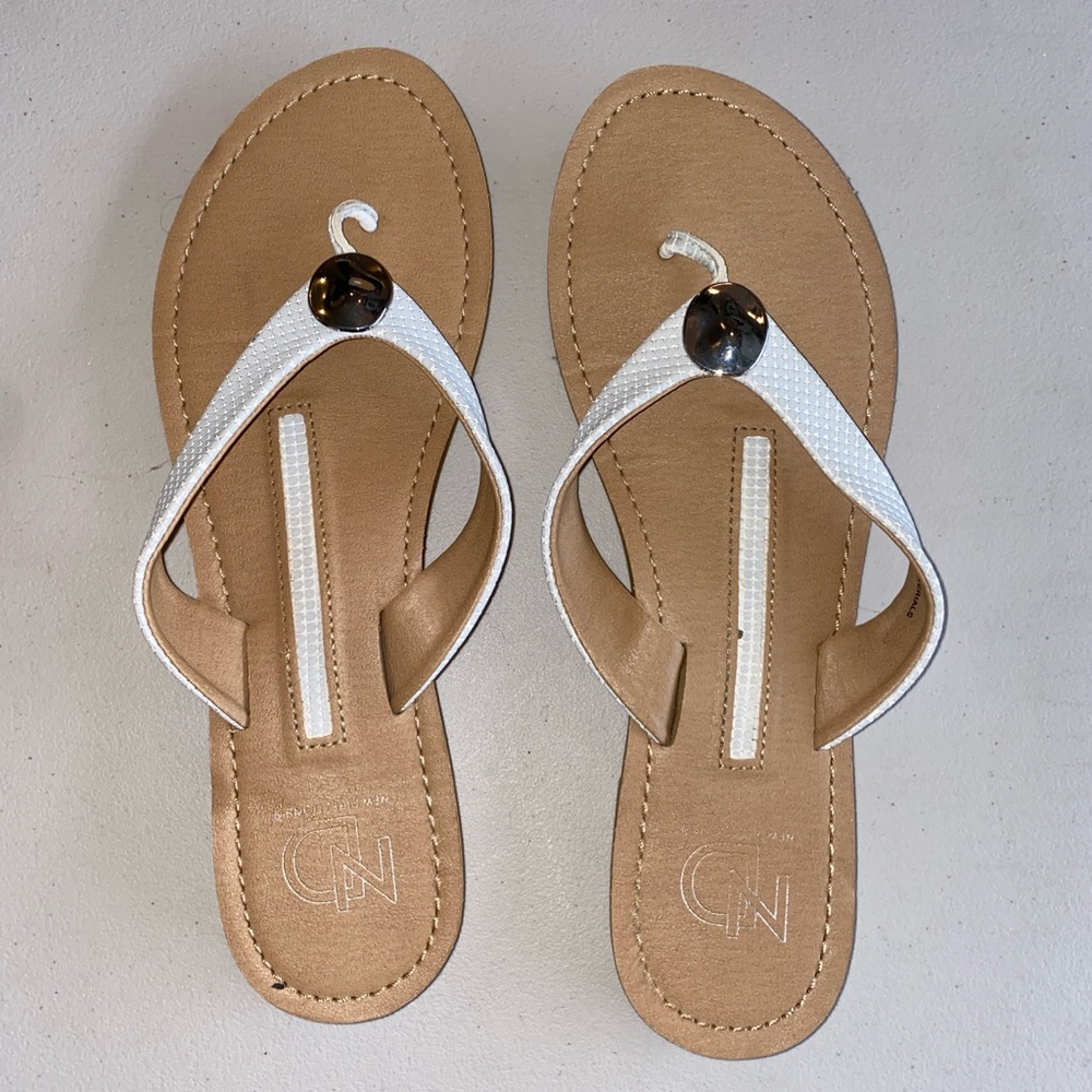 New Direction Karsen Sandals